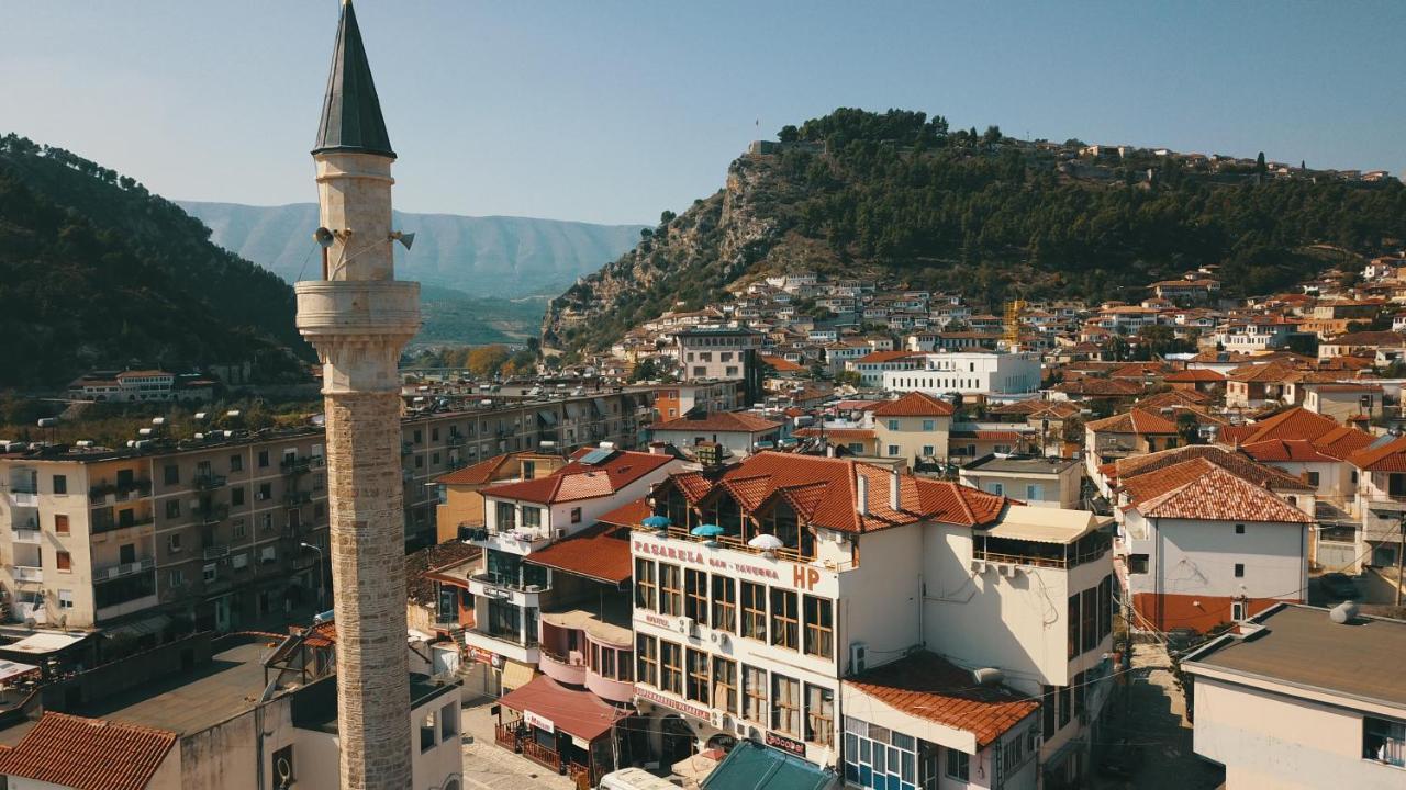 Hotel Pasarela Μπεράτ Εξωτερικό φωτογραφία