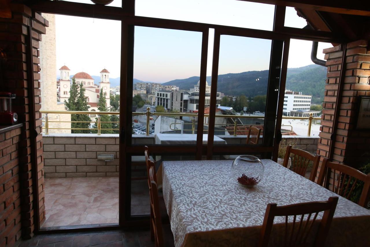 Hotel Pasarela Μπεράτ Εξωτερικό φωτογραφία